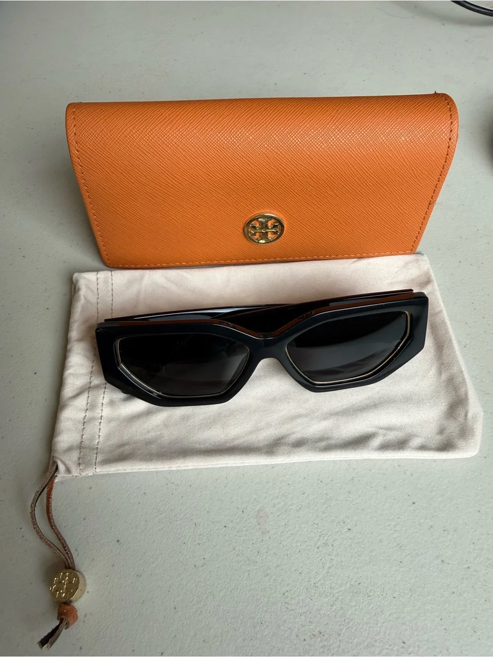 Tory Burch Black Kira Geometric Sunglasses TY9070U with Case & Dustbag